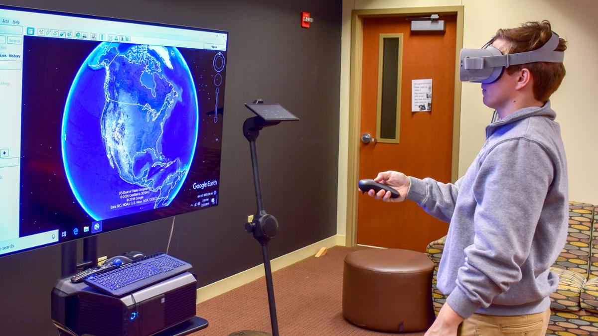 Photo of student using Virtual Reality in McCutcheon's VR Lab